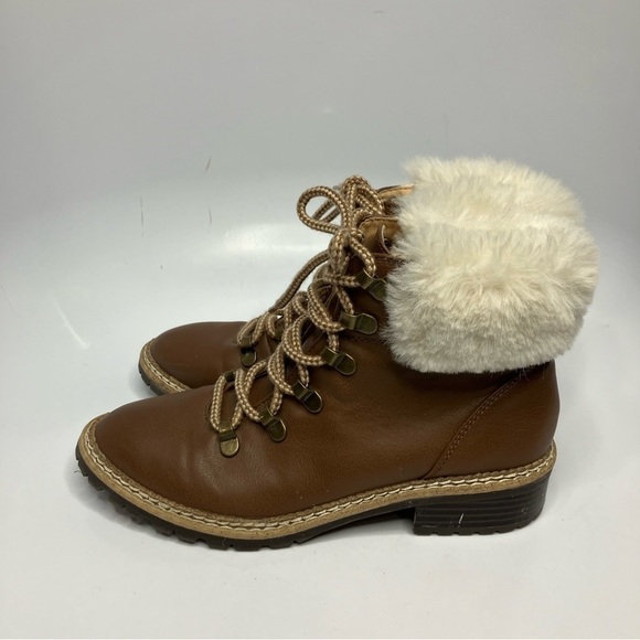 Express faux leather lace up boots size 7 - Picture 3 of 8